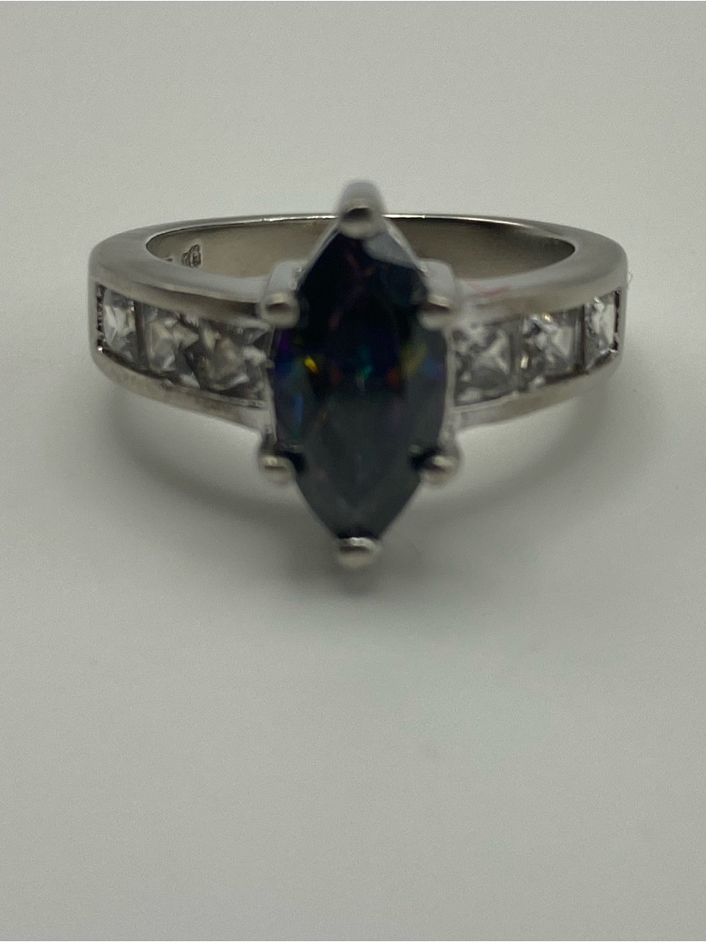 Mystic Marquise Center Stone Ring in Silver size 6 - Picture 2 of 5